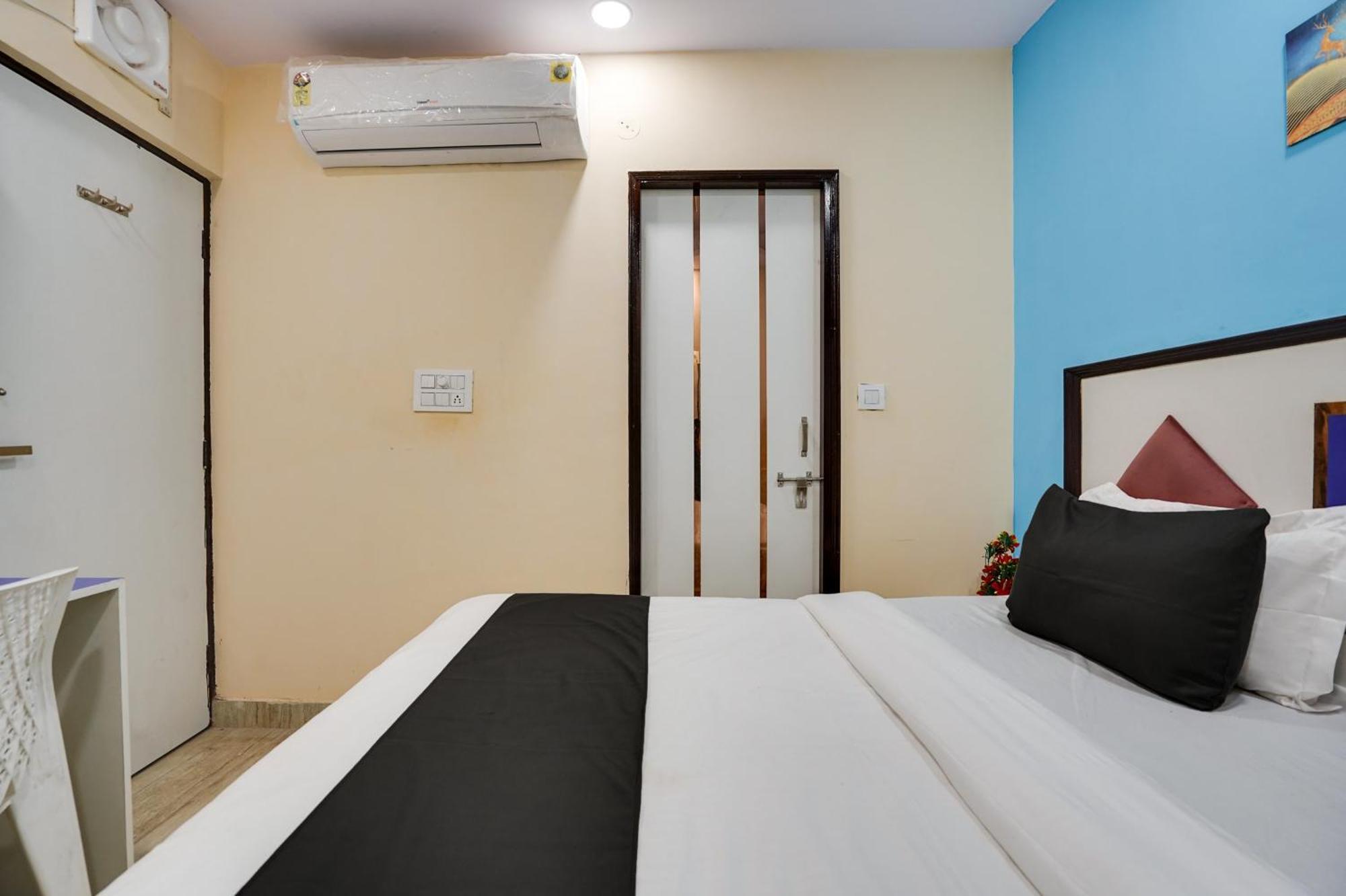 Super Hotel O Hotel Gold Star New Delhi Eksteriør billede